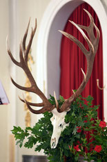 Den Hubertustag feiern wir in jagdlich geschmückten Kirchen. (Quelle: Kapuhs/DJV)