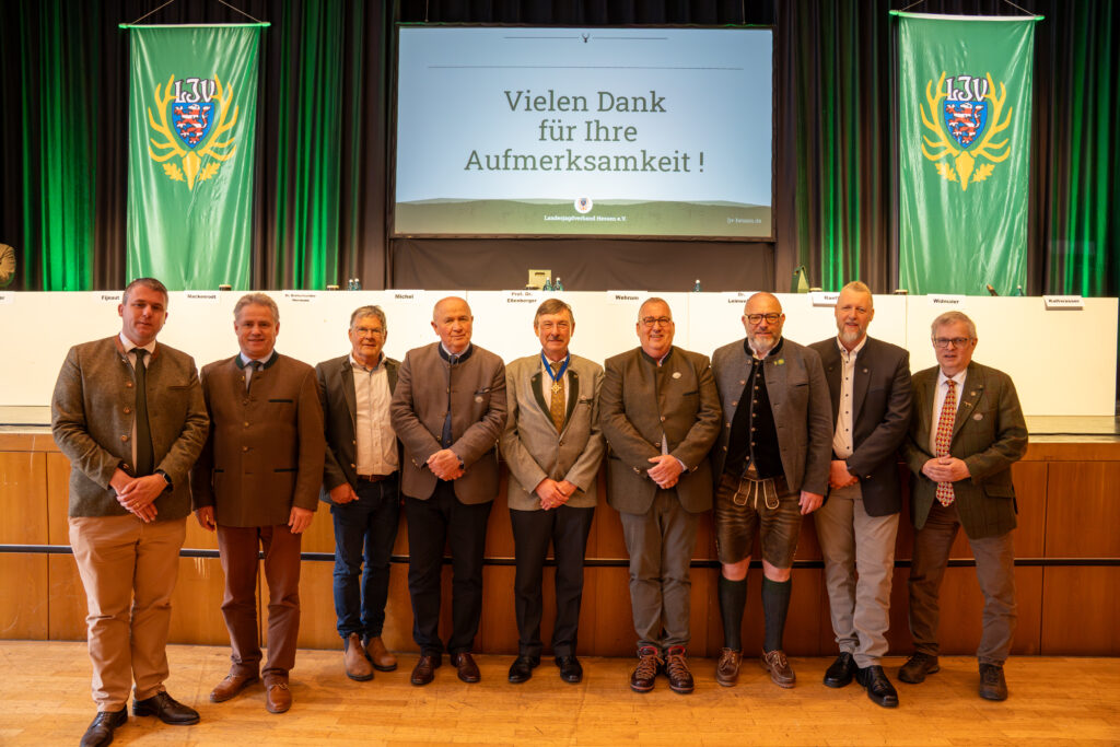 von links: Marten Fijnaut, Vizepräsident Dieter Mackenrod, Vizepräsident Dr. Nikolaus Bretschneider-Herrmann, Vizepräsident Dr. Rudolf Leinweber, Präsident Prof. Dr. Jürgen Ellenberger, Schatzmeister Christof Wehrum, Thomas Kaltwasser, Christian Ranft und Bernd Widmaier. Foto: Simon Willsch